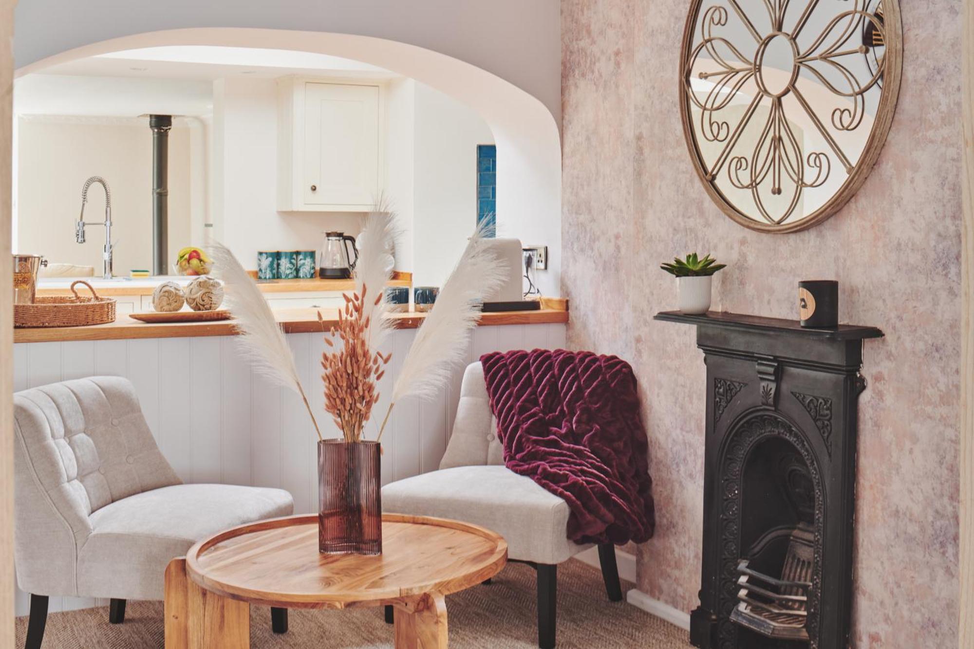 The Lansdowne Guest House Bourton-on-the-Water Extérieur photo A fireplace in a home