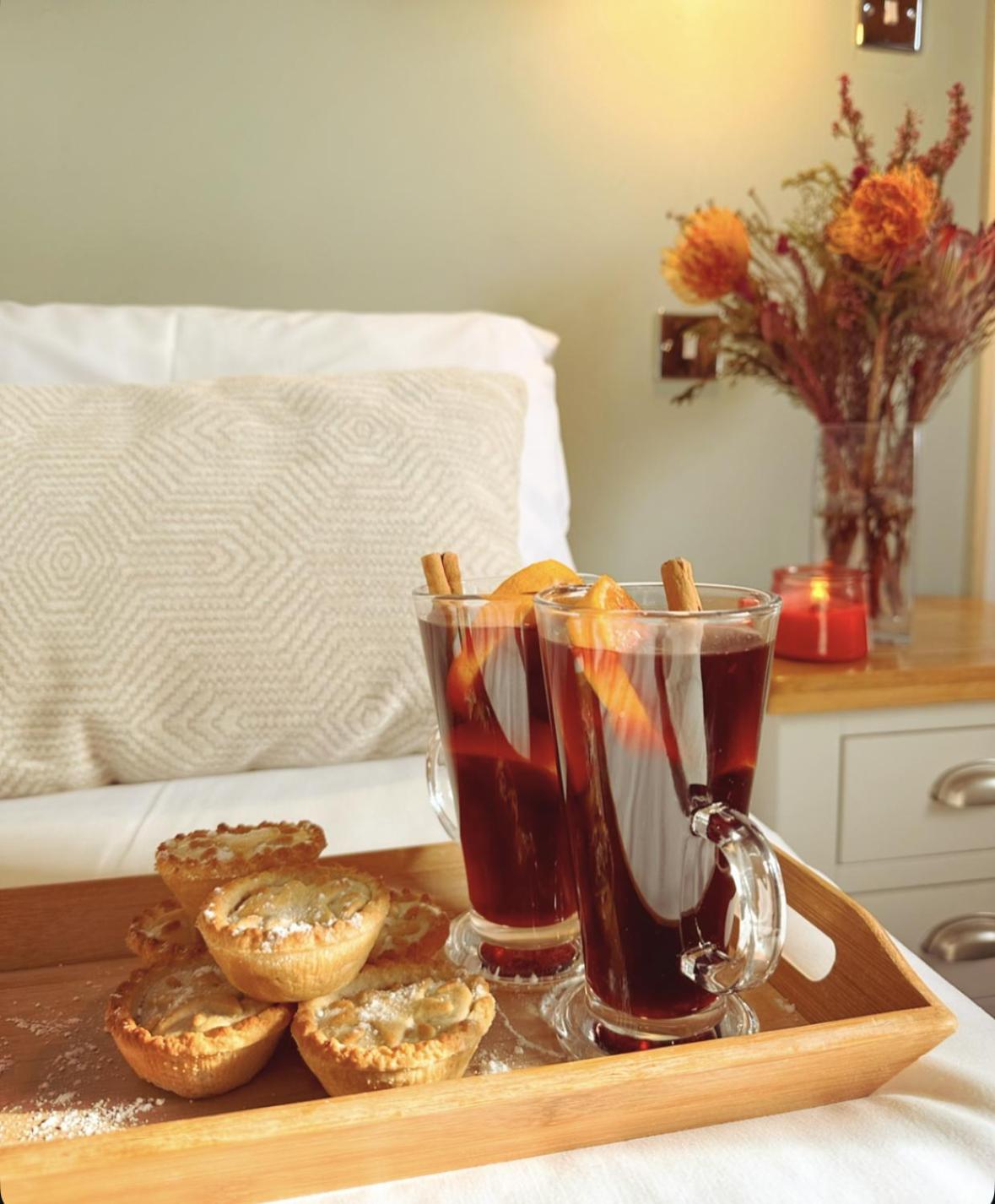 The Lansdowne Guest House Bourton-on-the-Water Extérieur photo Mulled wine