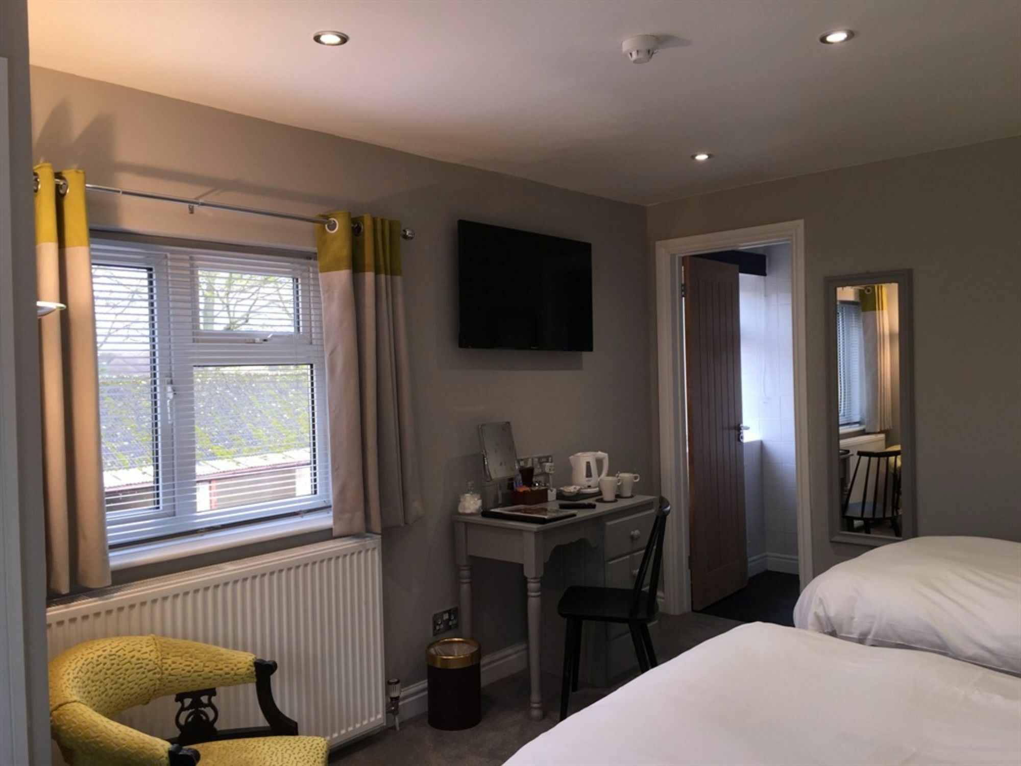 The Lansdowne Guest House Bourton-on-the-Water Extérieur photo A room at the hotel